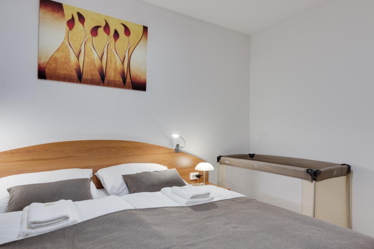 J&M Spa Holiday Home Moravske Toplice Extérieur photo