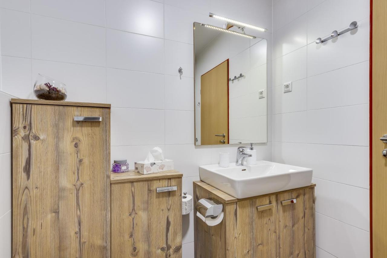 J&M Spa Holiday Home Moravske Toplice Extérieur photo